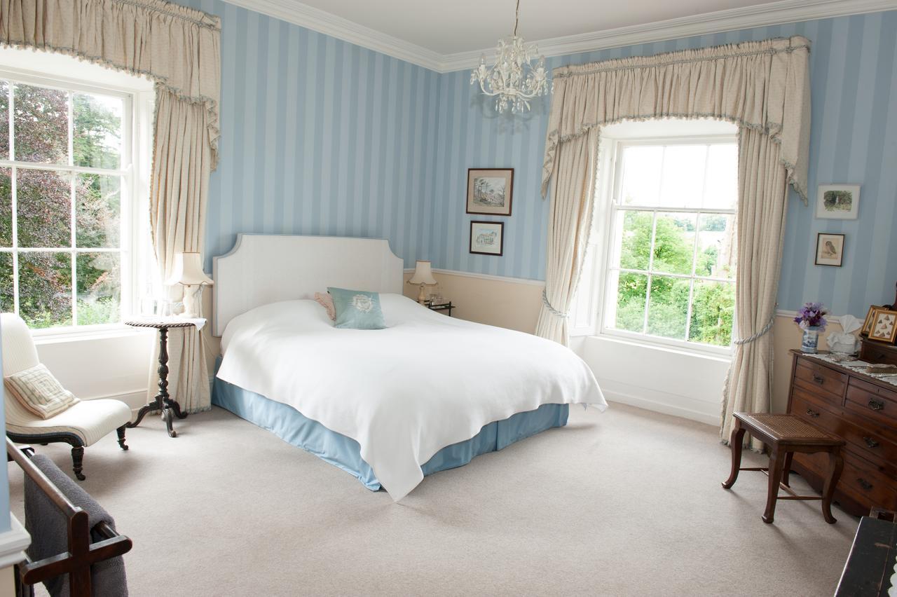Bed and Breakfast Lough Bawn House Collinstown  Exteriér fotografie